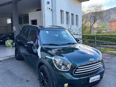 Usata Mini Countryman 111 CV (81 kW) 2012 Verde SUV
