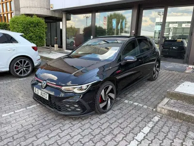 Usata VW Golf VIII GTI 245 CV (180 kW) 2024 Grigio Berlina