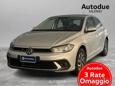 Usata VW Polo Life 95 CV (69 kW) 2025 Reflex silver metallizzato Utilitaria