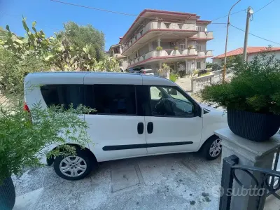 Usata Fiat Doblò 103 CV (75 kW) 2018 Bianco Monovolume