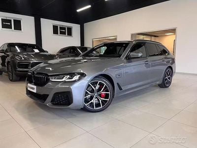 Usata BMW 530e M Sport 184 CV (135 kW) 2023 Grigio Station wagon