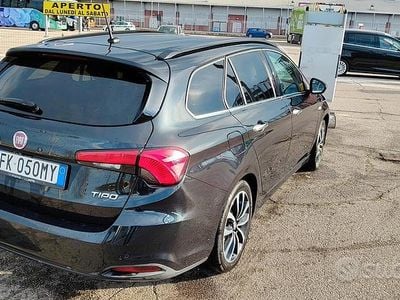 Occasion Fiat Tipo Lounge 120 ch (88 kW) 2017 Noir Break