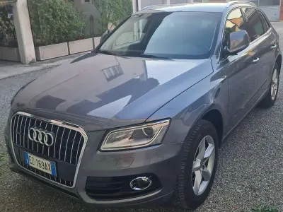 Usata Audi Q5 Business 190 CV (139 kW) 2015 Grigio SUV