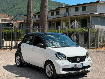 Usata Smart ForFour Superpassion 71 CV (52 kW) 2019 Bianco Utilitaria
