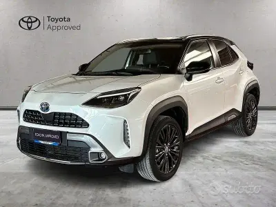 Usata Toyota Yaris Cross 116 CV (85 kW) 2022 Bianco SUV