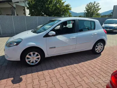 Usata Renault Clio IV 75 CV (55 kW) 2012 Bianco Berlina