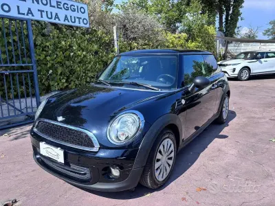 Usata Mini ONE 75 CV (55 kW) 2012 Nero Utilitaria