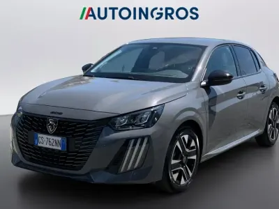 Usata Peugeot 208 Allure 101 CV (74 kW) 2024 Grigio Utilitaria