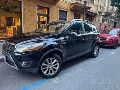 Usata Ford Kuga 163 CV (119 kW) 2010 Nero SUV