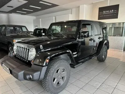 Usata Jeep Wrangler Unlimited Sahara 200 CV (147 kW) 2011 Nero SUV
