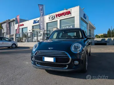 Usata Mini Cooper D Clubman Business 116 CV (85 kW) 2016 Blu Station wagon