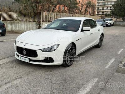 Usata Maserati Ghibli 250 CV (183 kW) 2015 Bianco Berlina