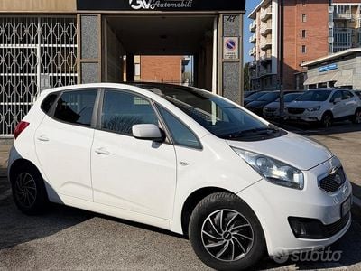 Usata Kia Venga 90 CV (66 kW) 2011 Bianco Utilitaria