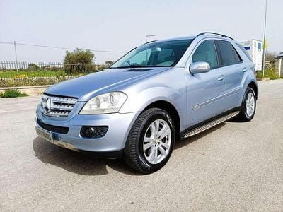 Usata Mercedes ML320 224 CV (164 kW) 2007 Argento SUV
