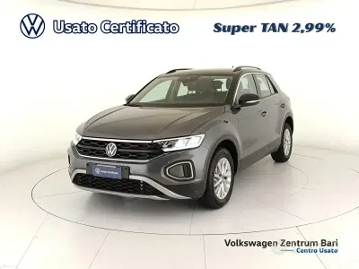 Usata VW T-Roc Life 150 CV (110 kW) 2025 Grigio SUV