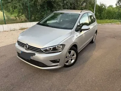 Usata VW Golf Sportsvan Comfortline 125 CV (91 kW) 2017 Argento Monovolume