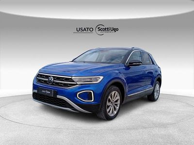 Usata VW T-Roc Style 110 CV (80 kW) 2023 Blu SUV