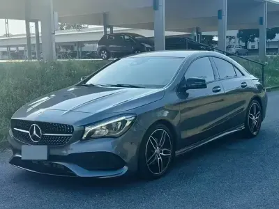 Usata Mercedes CLA200 136 CV (100 kW) 2016 Berlina