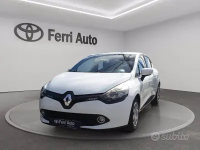 Usata Renault Clio IV 75 CV (55 kW) 2014 Bianco Berlina