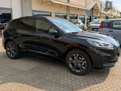 Gebraucht Ford Kuga ST-Line 152 PS (111 kW) 2022 Schwarz SUV