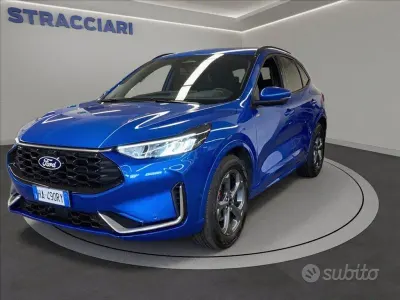 Usata Ford Kuga ST-Line 180 CV (132 kW) 2025 Blu metallizzato SUV