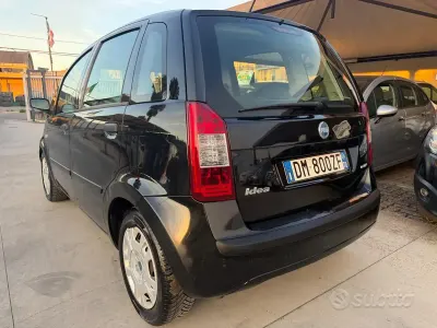 Usata Fiat Idea 69 CV (50 kW) 2008 Nero Monovolume