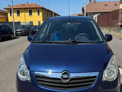 Usata Opel Agila 86 CV (63 kW) 2010 Bluazzurro Utilitaria