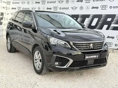 Usata Peugeot 5008 Business-Line 131 CV (96 kW) 2018 Nero SUV