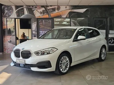 Usata BMW 116 Advantage 109 CV (80 kW) 2022 Bianco Utilitaria