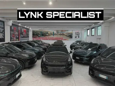 Usata Lynk & Co 01 179 CV (131 kW) 2022 Nero SUV