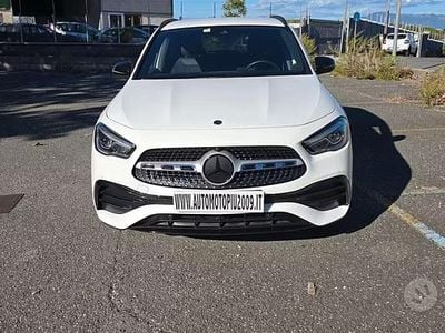Usata Mercedes GLA200 Premium 150 CV (110 kW) 2020 Bianco SUV