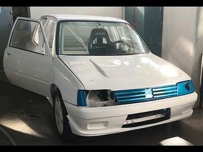 Usata 1990 Peugeot 205 GTi Berlina | 1000 €