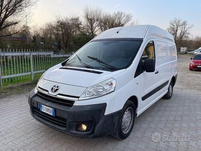 Usata Toyota Proace Active 128 CV (94 kW) 2016 Bianco pastello Monovolume