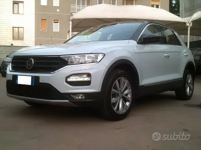 Usata VW T-Roc Style 116 CV (85 kW) 2018 Bianco SUV