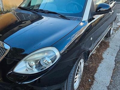 Usata Lancia Ypsilon 69 CV (50 kW) 2011 Nero Utilitaria