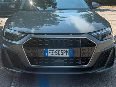 Usata Audi A1 Advanced Plus 116 CV (85 kW) 2020 Grigio SUV