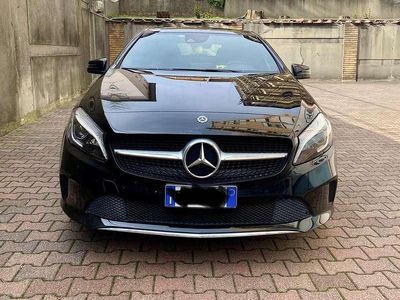 Usata Mercedes A180 109 CV (80 kW) 2017 Berlina