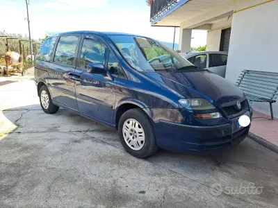 Usata Fiat Ulysse 109 CV (80 kW) 2003 Blu Monovolume