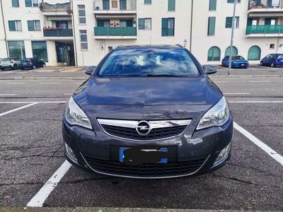 usata Opel Astra AstraIV 2010 Sports Tourer cdti Cosmo 110cv