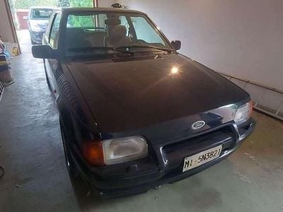 Usata Ford Escort 105 CV (77 kW) 1989 Berlina