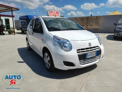 Usata Suzuki Alto 68 CV (50 kW) 2014 Bianco Utilitaria