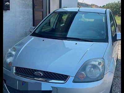 Usata Ford Fiesta 75 CV (55 kW) 2008 Grigio Utilitaria