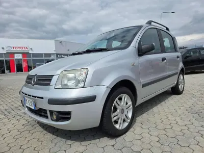 Usata Fiat Panda Dynamic 69 CV (50 kW) 2008 Argento Utilitaria