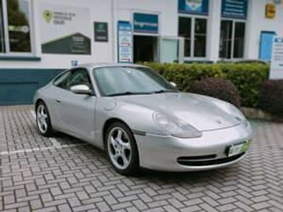 Usata Porsche 911 Carrera 4 301 CV (221 kW) 1999 Argento Coupé