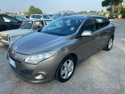 Usata Renault Mégane GrandTour Dynamique 110 CV (80 kW) 2009 Grigio Station wagon