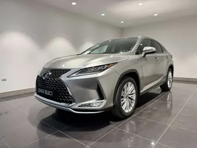 Usata Lexus RX450h Luxury Line 262 CV (192 kW) 2020 Sonic titanium SUV