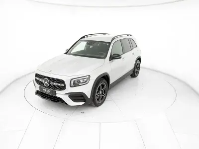 Usata Mercedes GLB200 Premium 150 CV (110 kW) 2020 Argento SUV