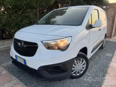 Usata Opel Combo S 102 CV (75 kW) 2020 Bianco Monovolume
