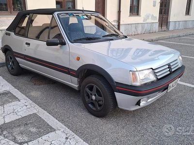 Usata Peugeot 205 60 CV (44 kW) 1992 Grigio Cabrio