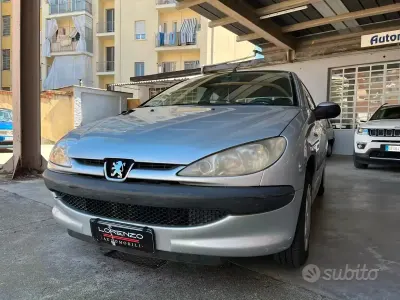 Usata Peugeot 206 60 CV (44 kW) 2004 Grigio Berlina